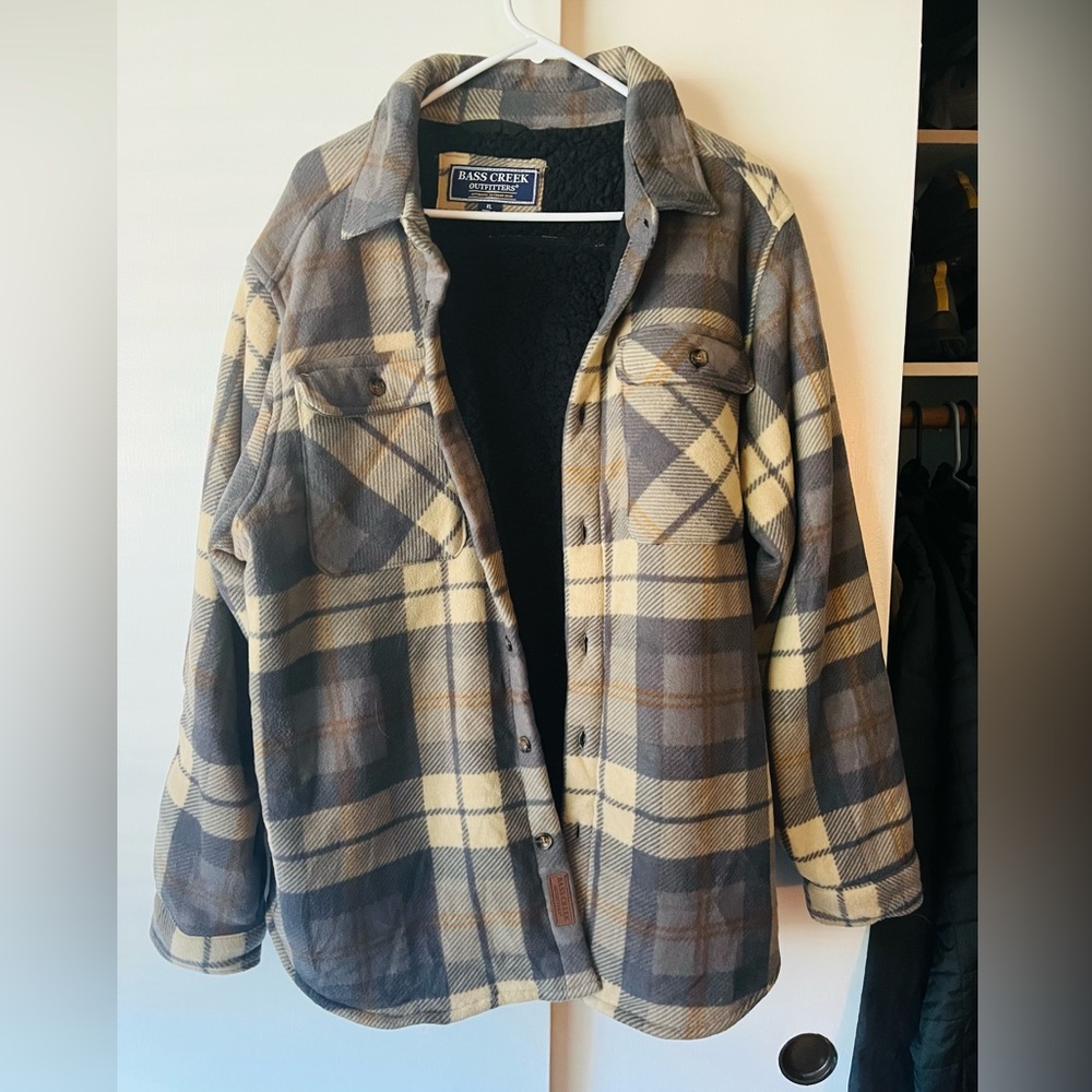 Men’s XL Bass Creek Black Sherpa Jacket